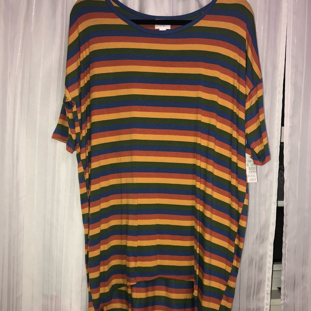 LULAROE Irma Shirt